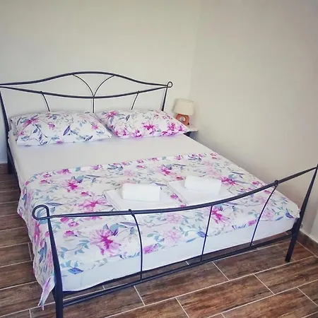 Secluded House Povlja, Brac - 14500 Holiday home Povlja (Brac)
